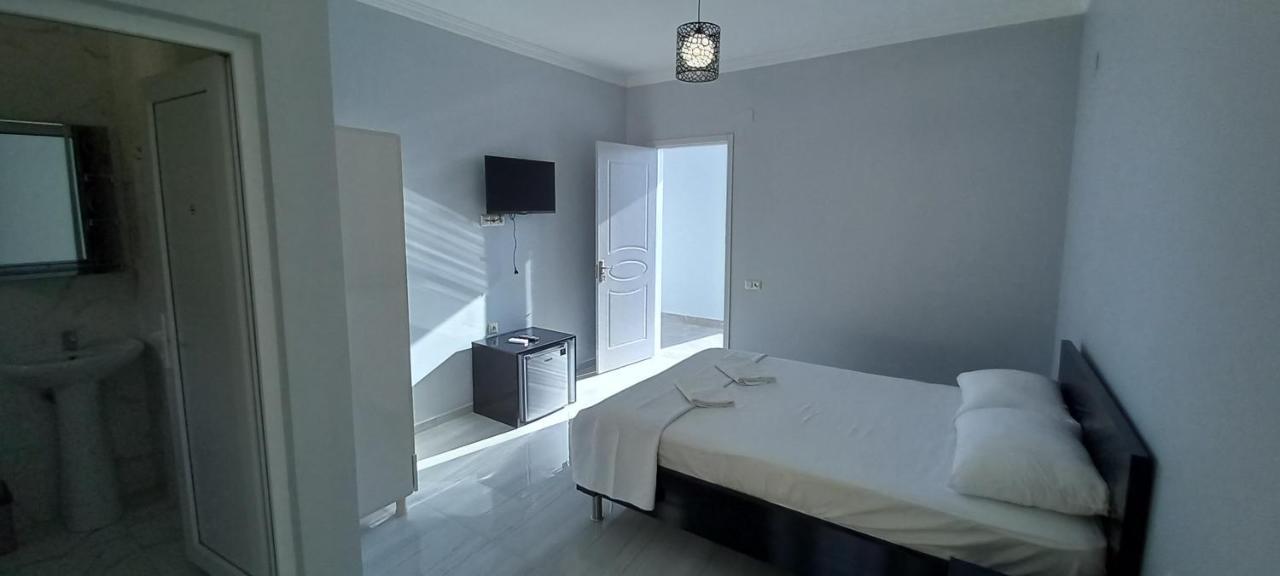 Guest House Marineza Gonio Extérieur photo