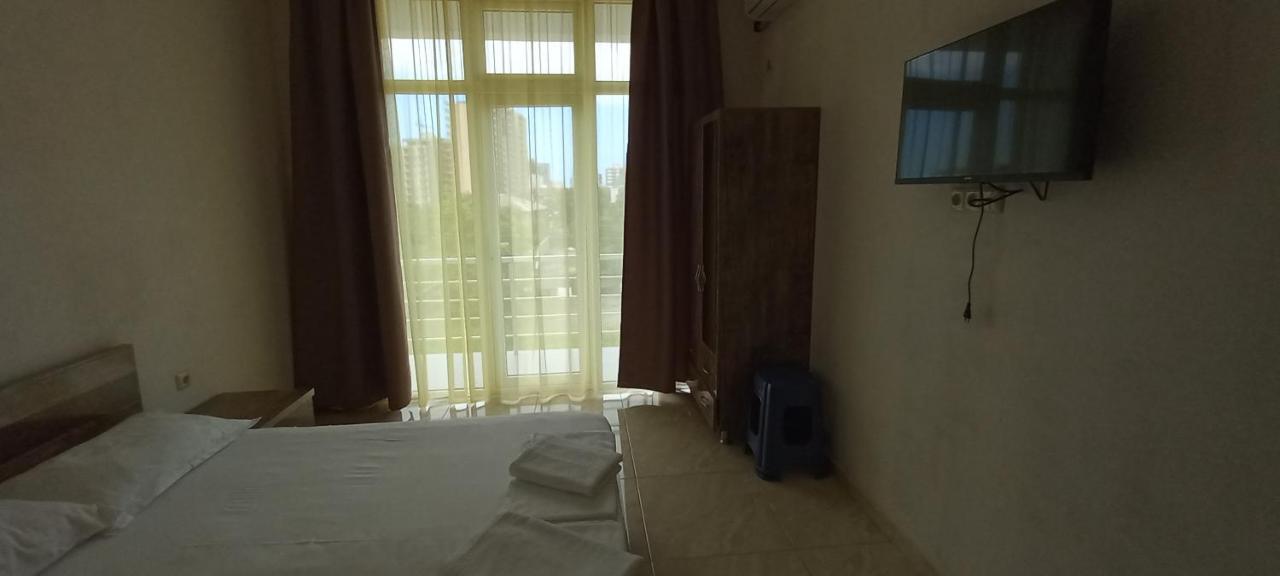 Guest House Marineza Gonio Extérieur photo
